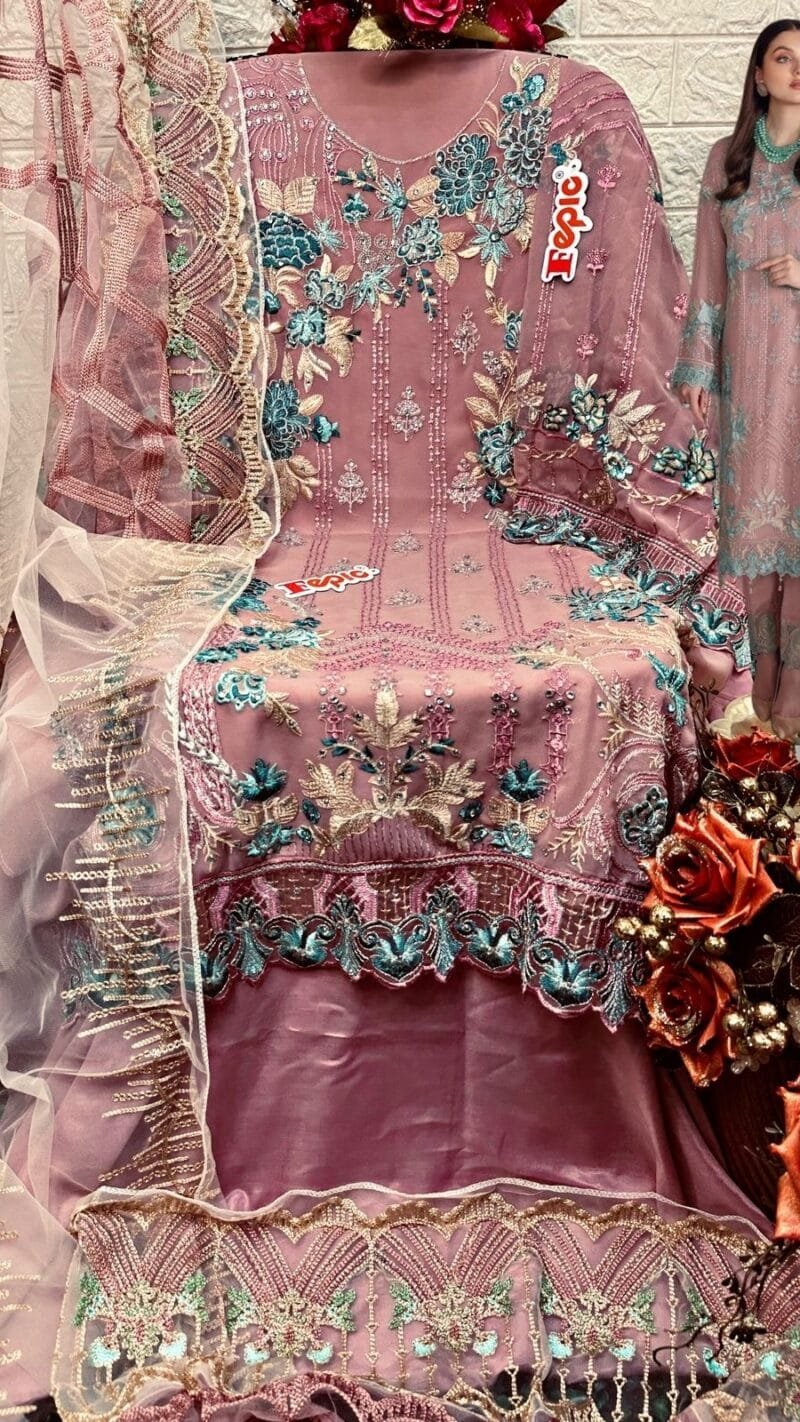Pakistani Dresses Online