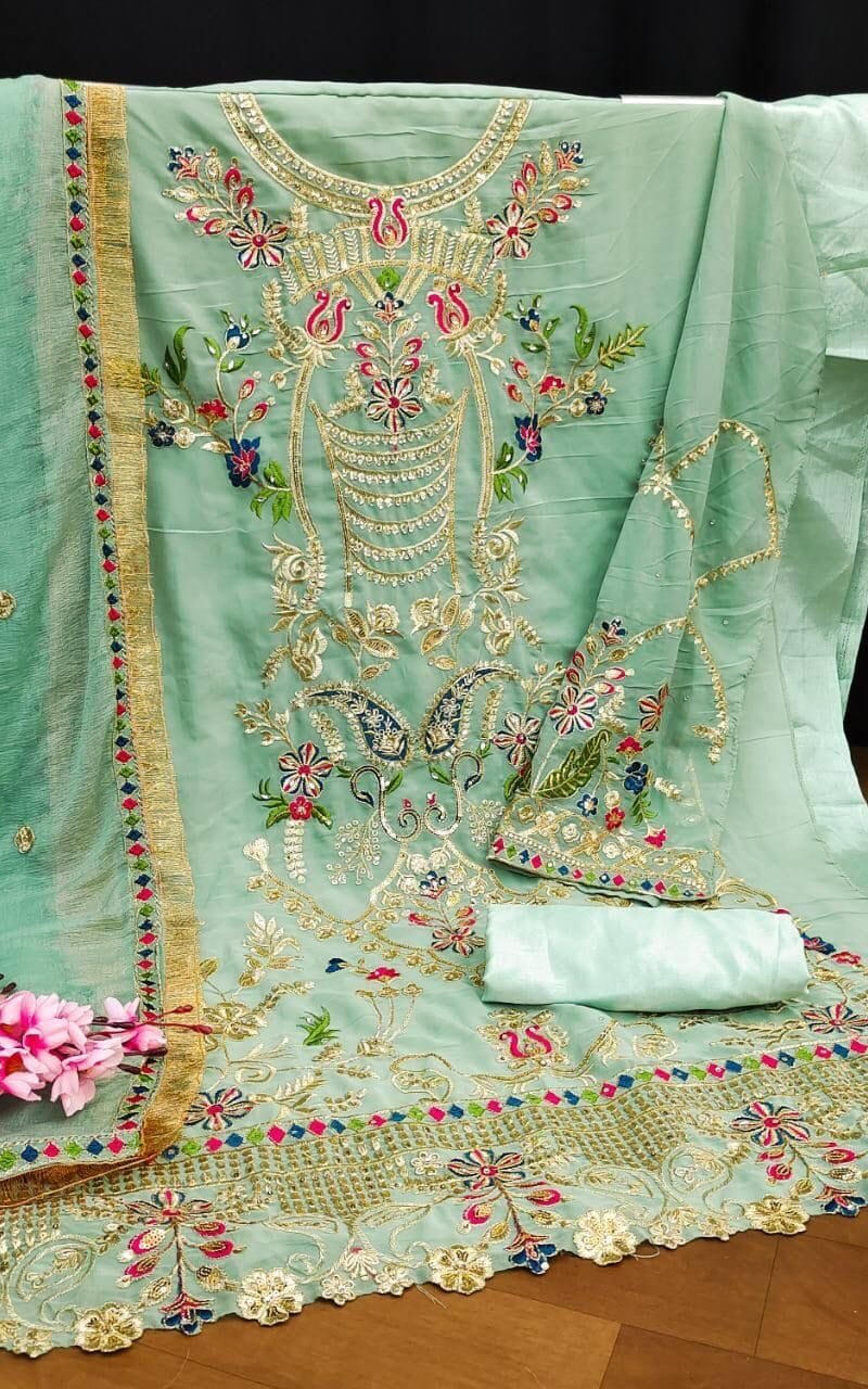 Pakistani Suit Online Uae
