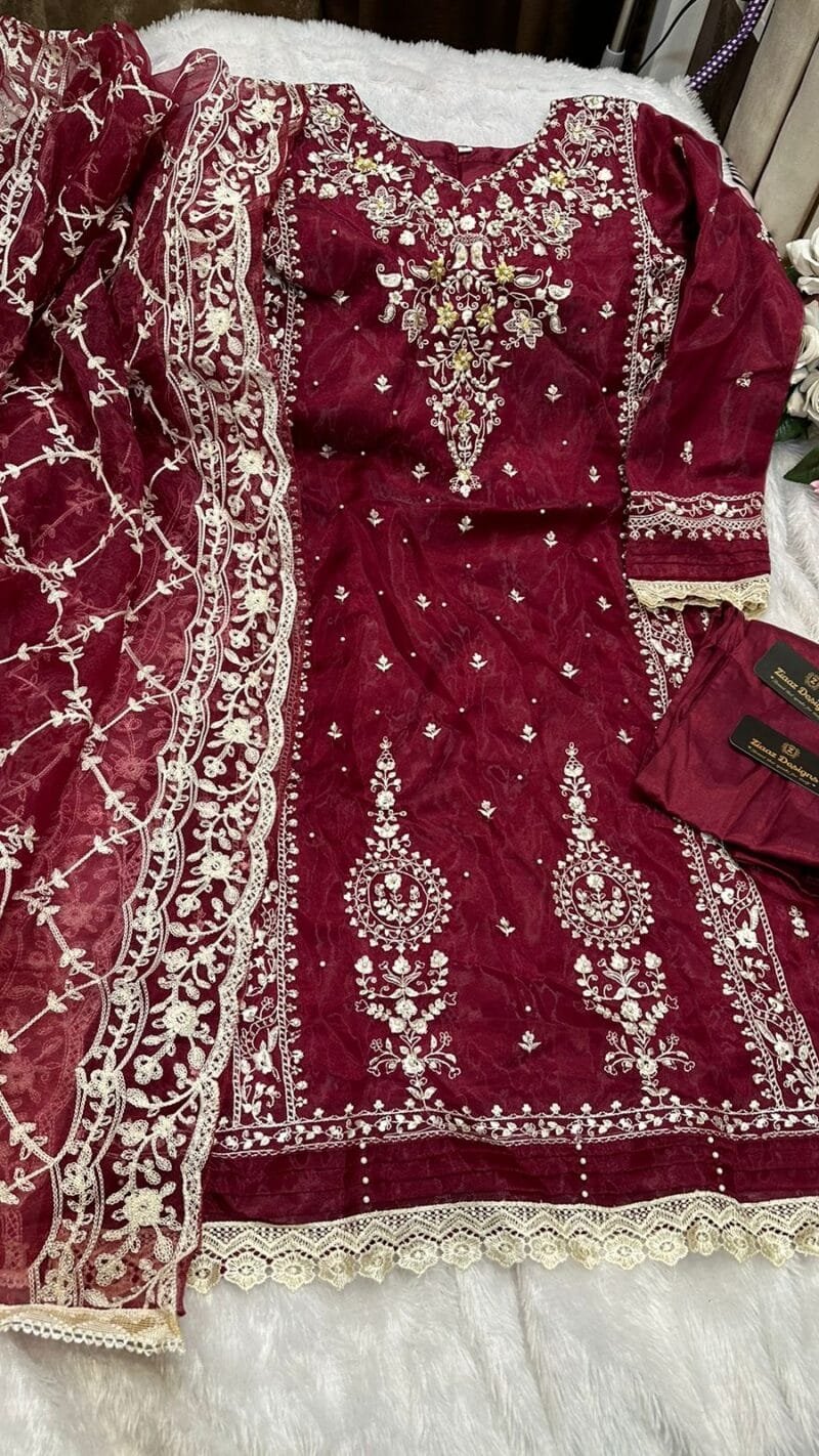 Best Pakistani Suits Brand