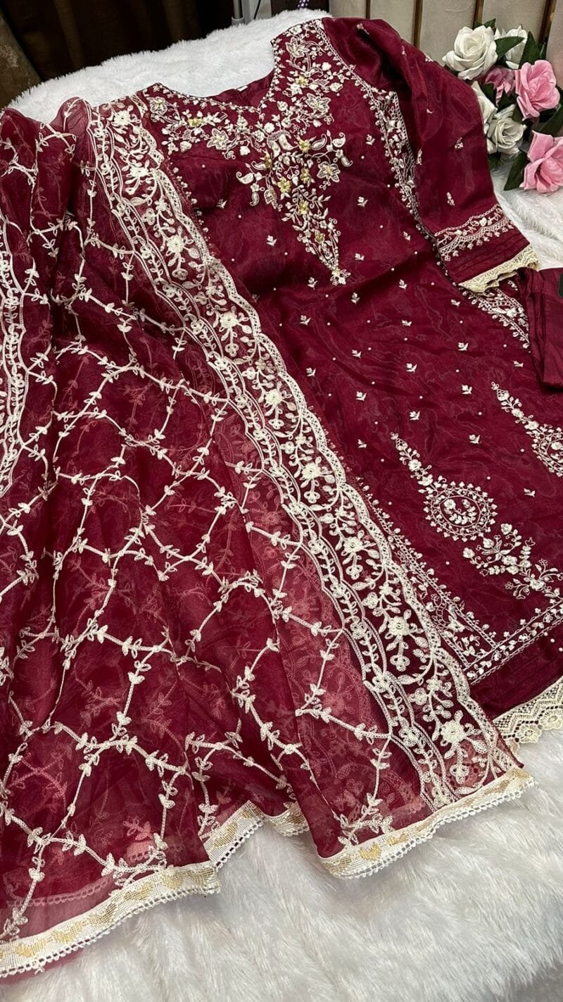 Best Pakistani Suits Brand