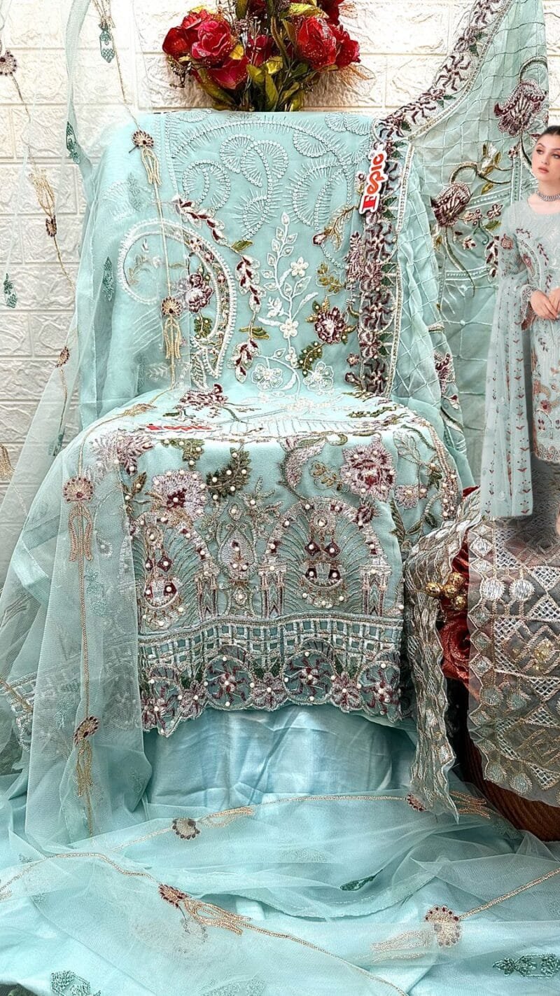 Latest Designer Pakistani Suits 2023