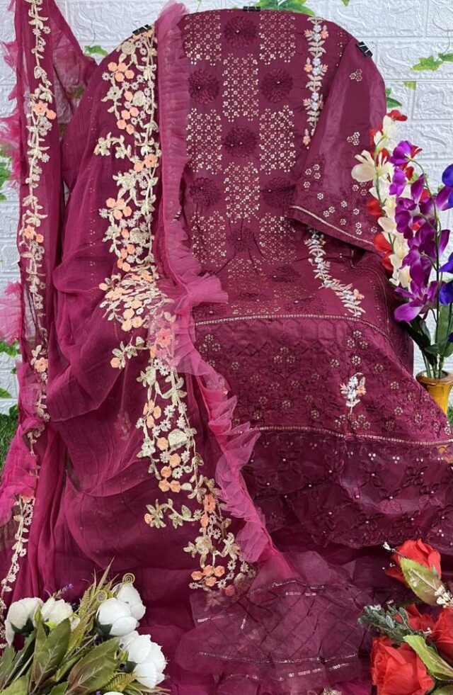 Pakistani Dress Image