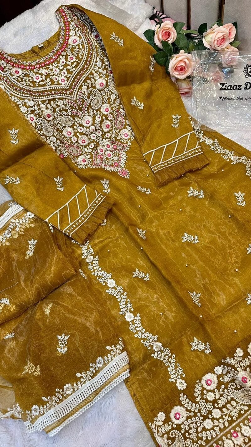 Pakistani Dresses In Wholesale Price