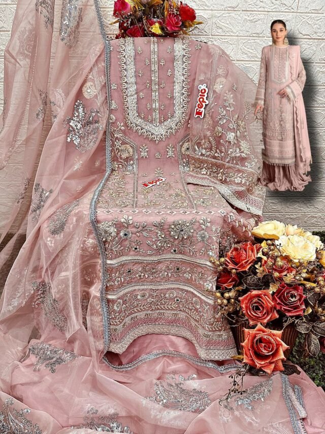 Pakistani Dresses Online Wholesale