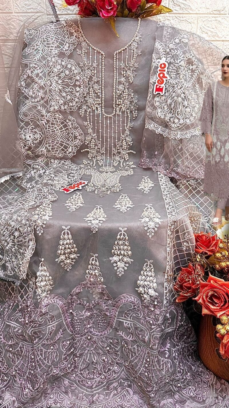 Pakistani Dresses Ready Made