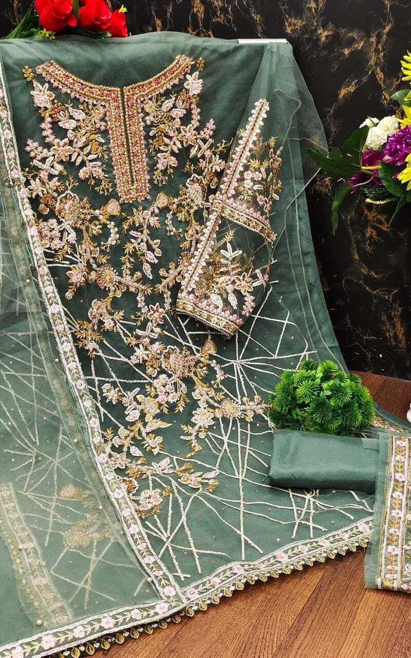 Pakistani Suit Design Images