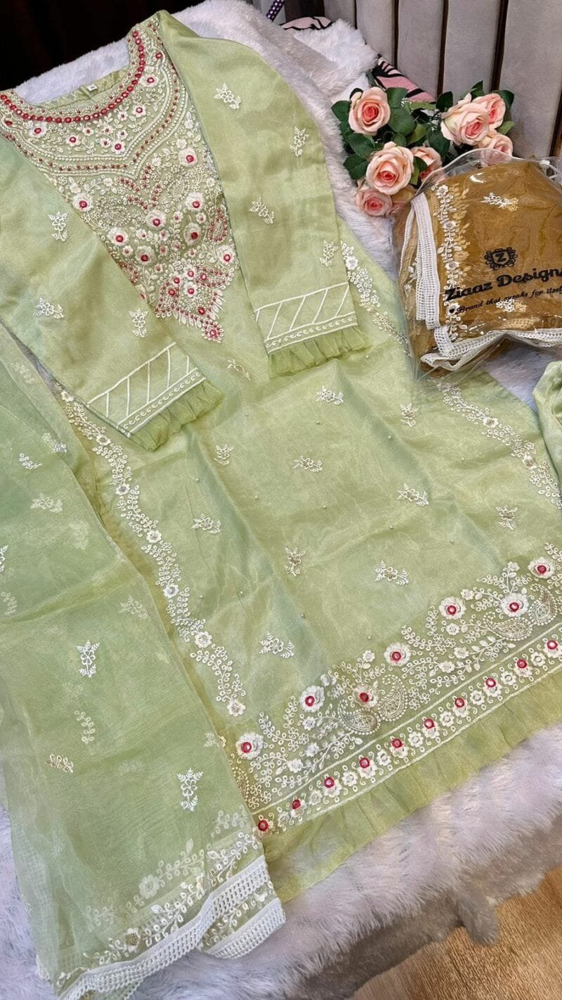 Pakistani Suits Wholesale Market