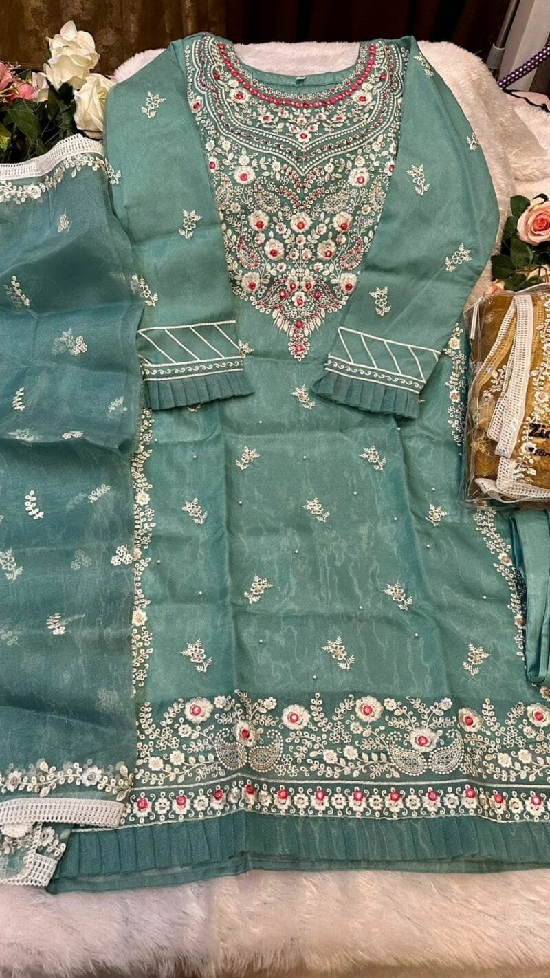 Pakistani Suits Wholesale Shop In Delhi