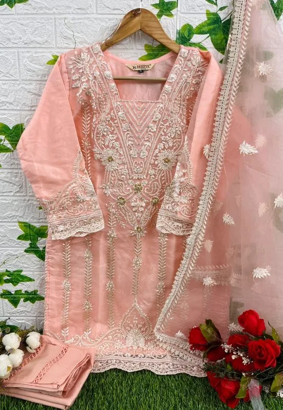 Pakistani Salwar Suits