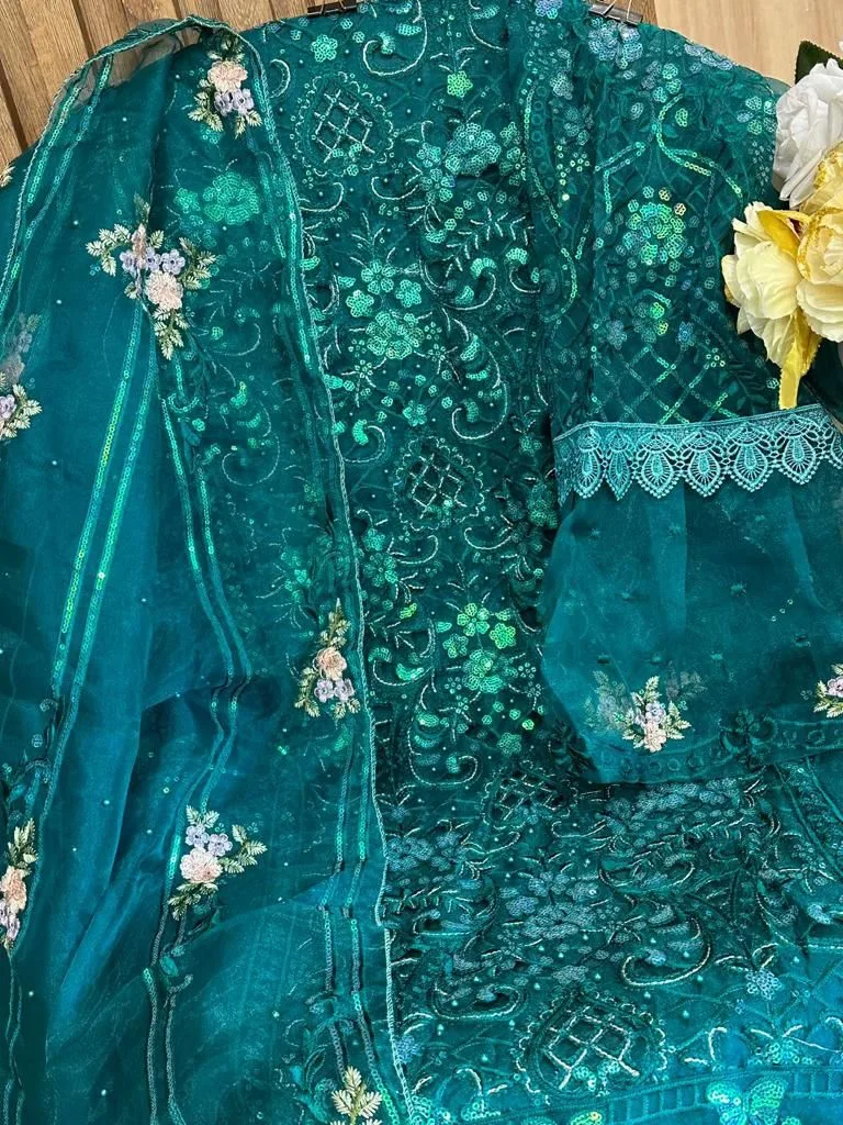 Fancy Pakistani Clothes