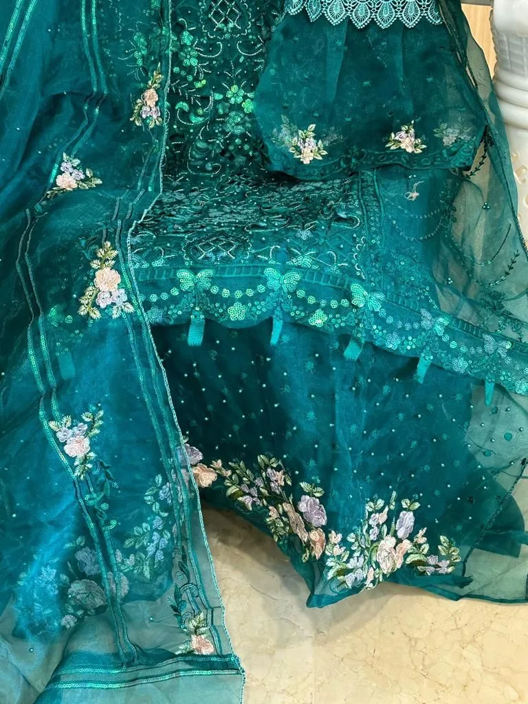 Fancy Pakistani Clothes