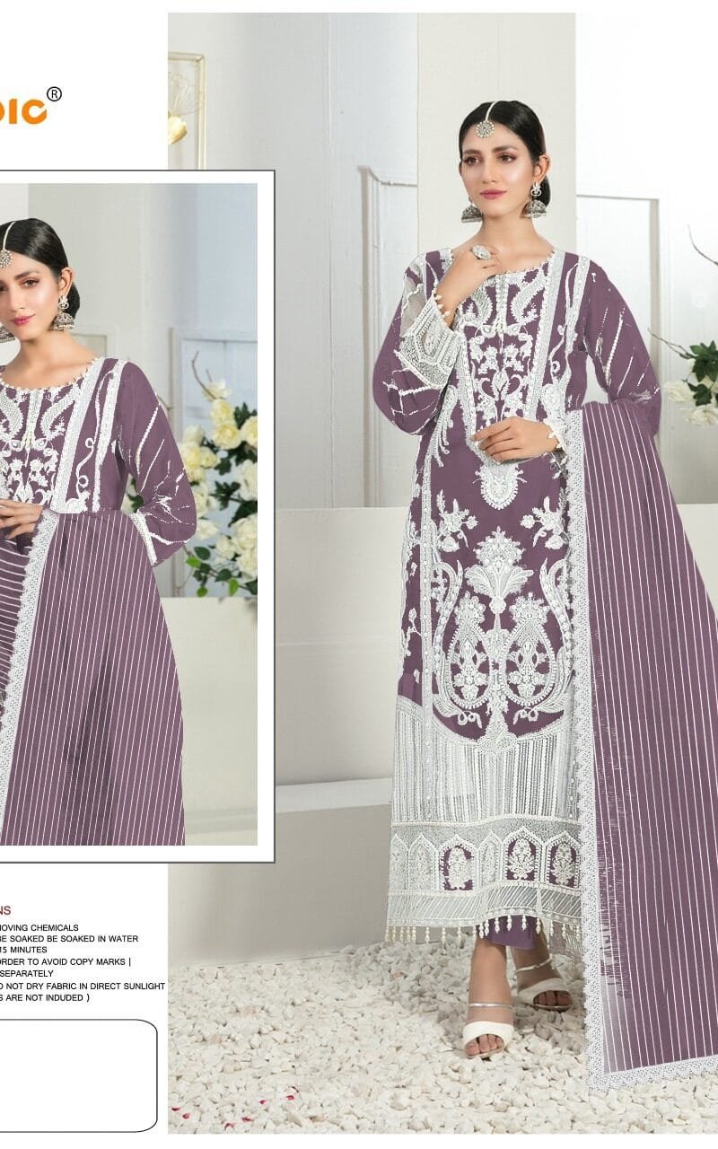 Pakistani Dresses Girl
