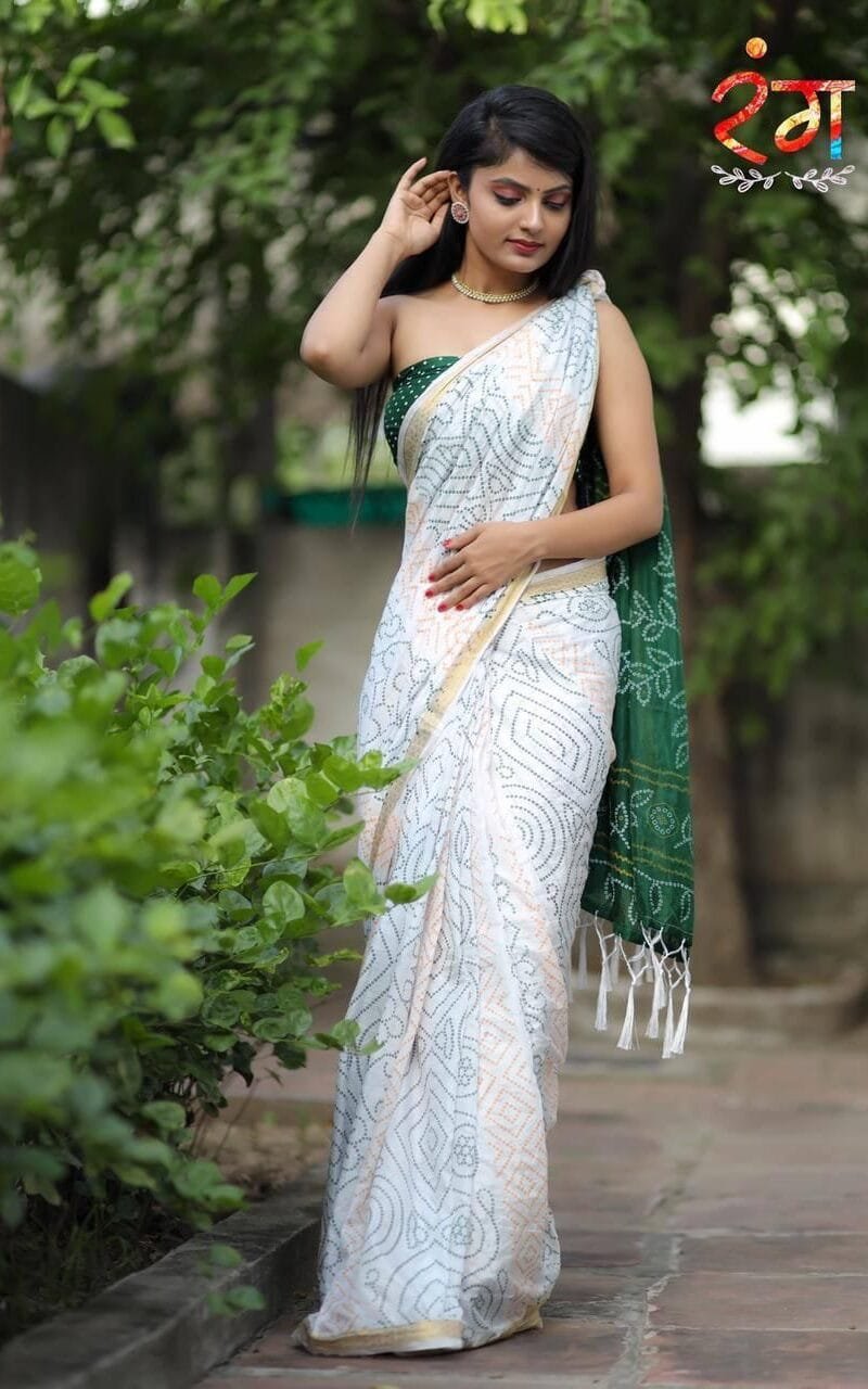 New Collection In Bandhej Pavitra Rang Pure Mulmul Cotton