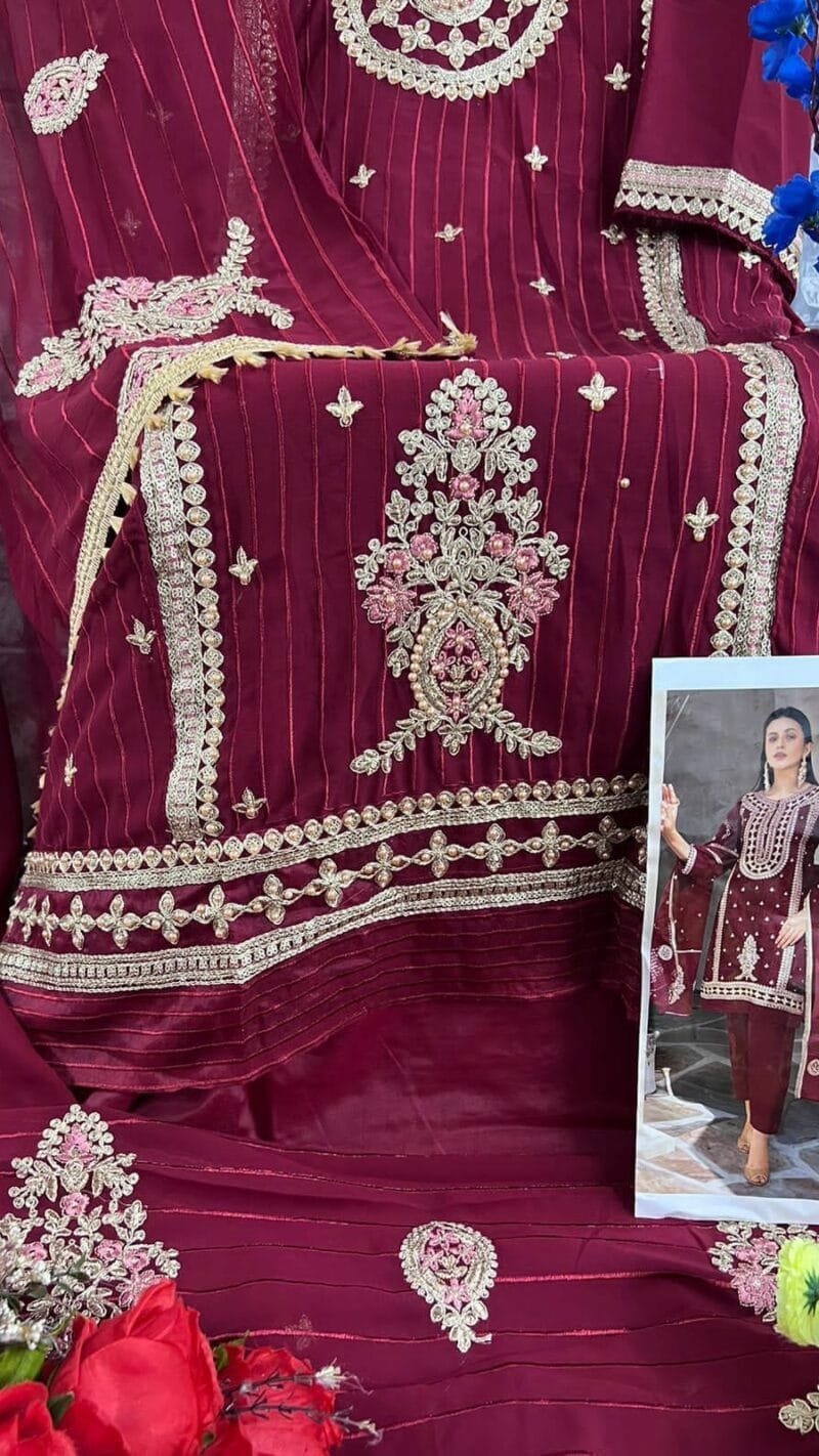 Pakistani Clothes Wholesalers In Karachi