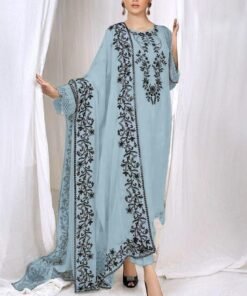 Wholesale Clothes Near Me USA