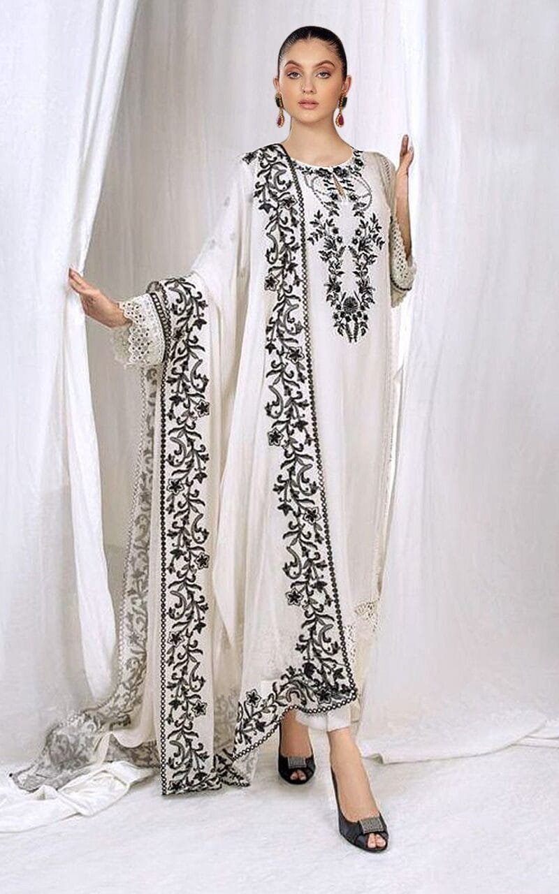 Wholesale Clothes Near Me USA