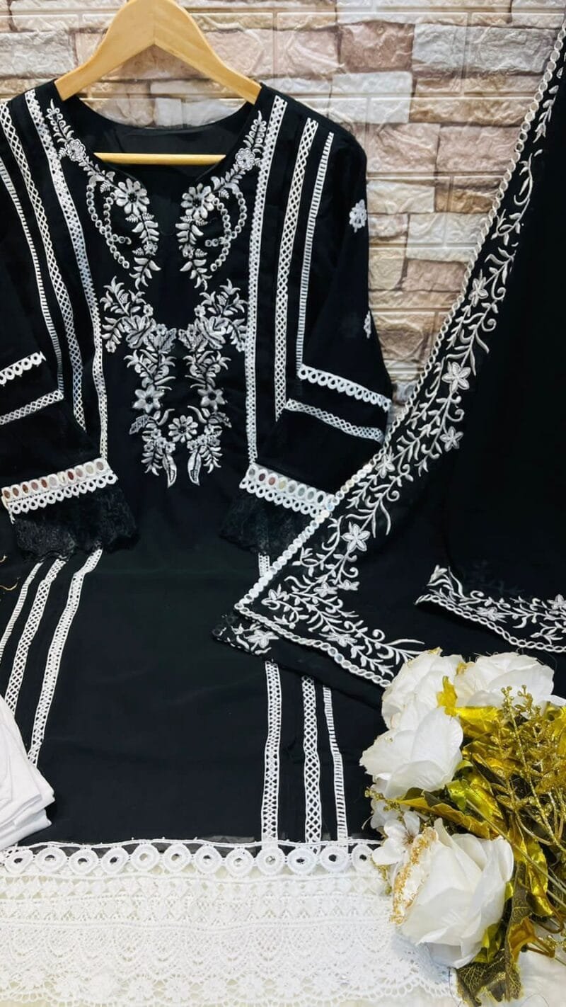 Wholesale Clothes Near Me USA