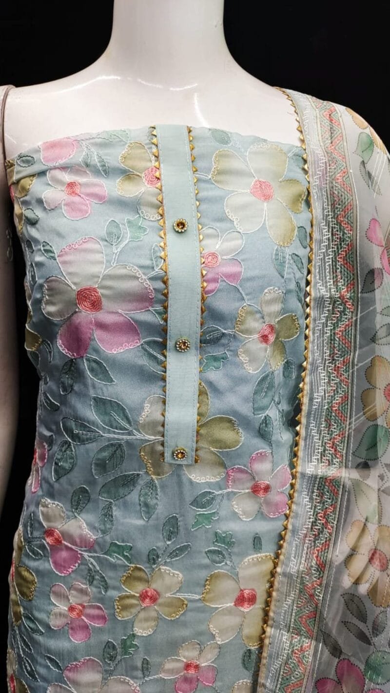 Wholesale Clothes Rack USA ORGANZA SILK WORK