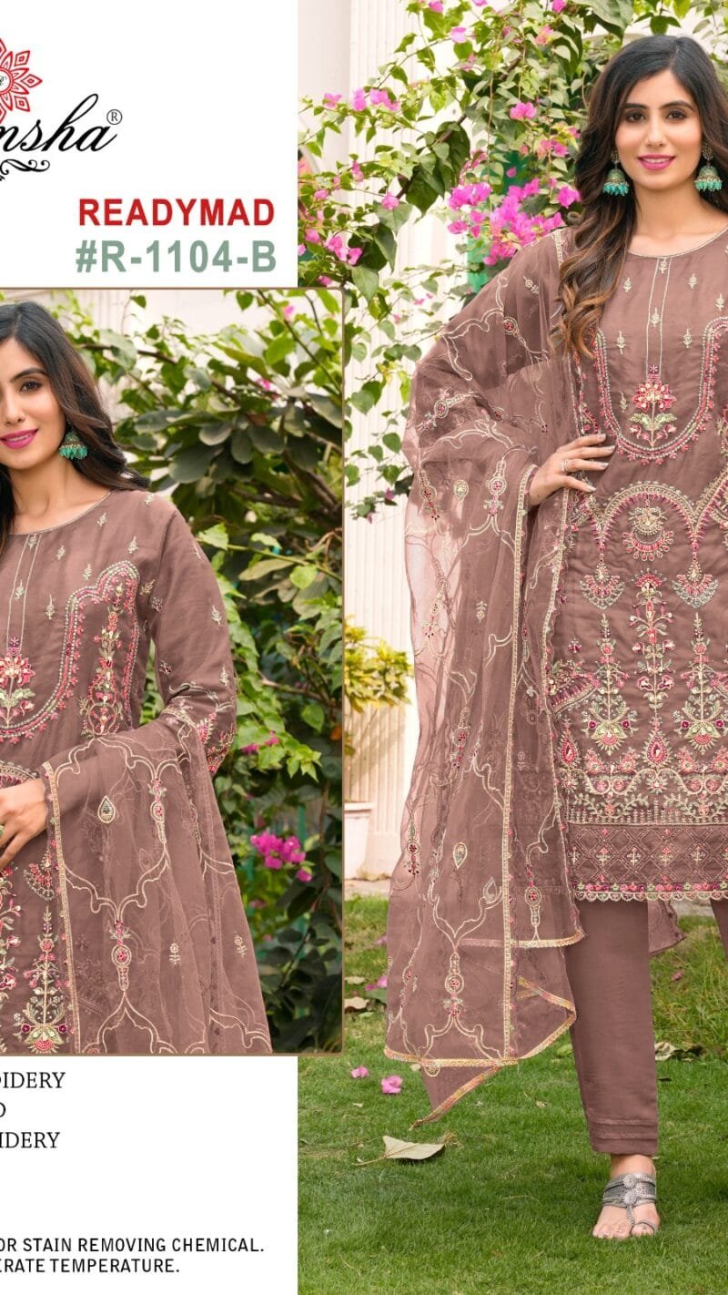 Wholesale Wooden Clothes Hangers USA